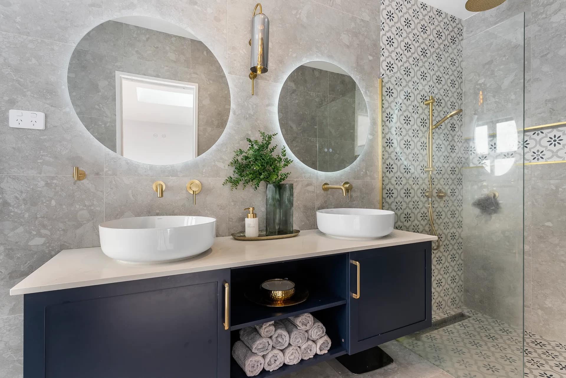 Top Hawk Builders — new-build living space and detailing — Auckland residential project photography