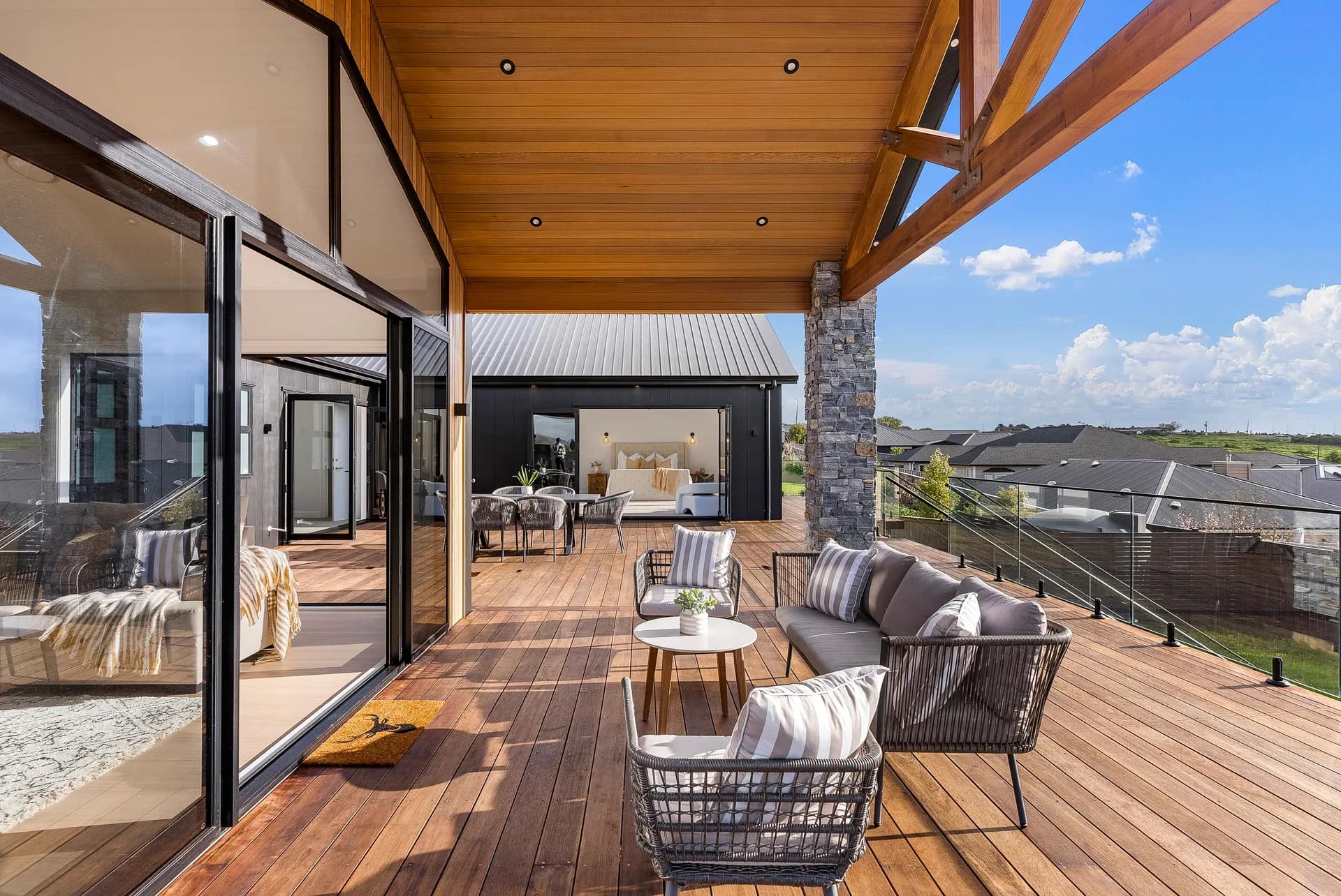 Top Hawk Builders — renovated living and open-plan flow — Auckland residential project photography