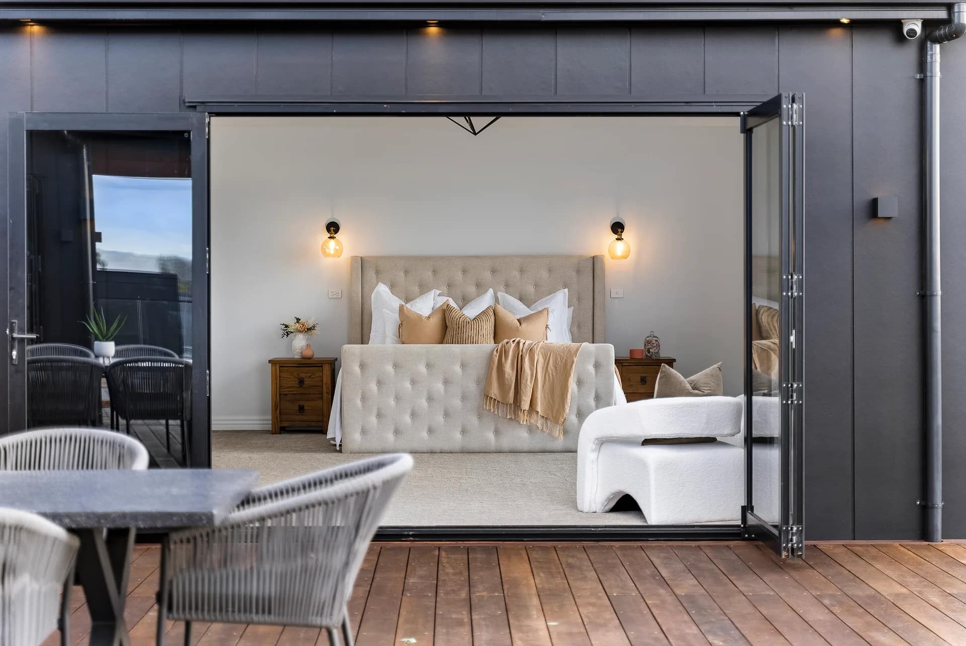 Top Hawk Builders — new-build living space and detailing — Auckland residential project photography