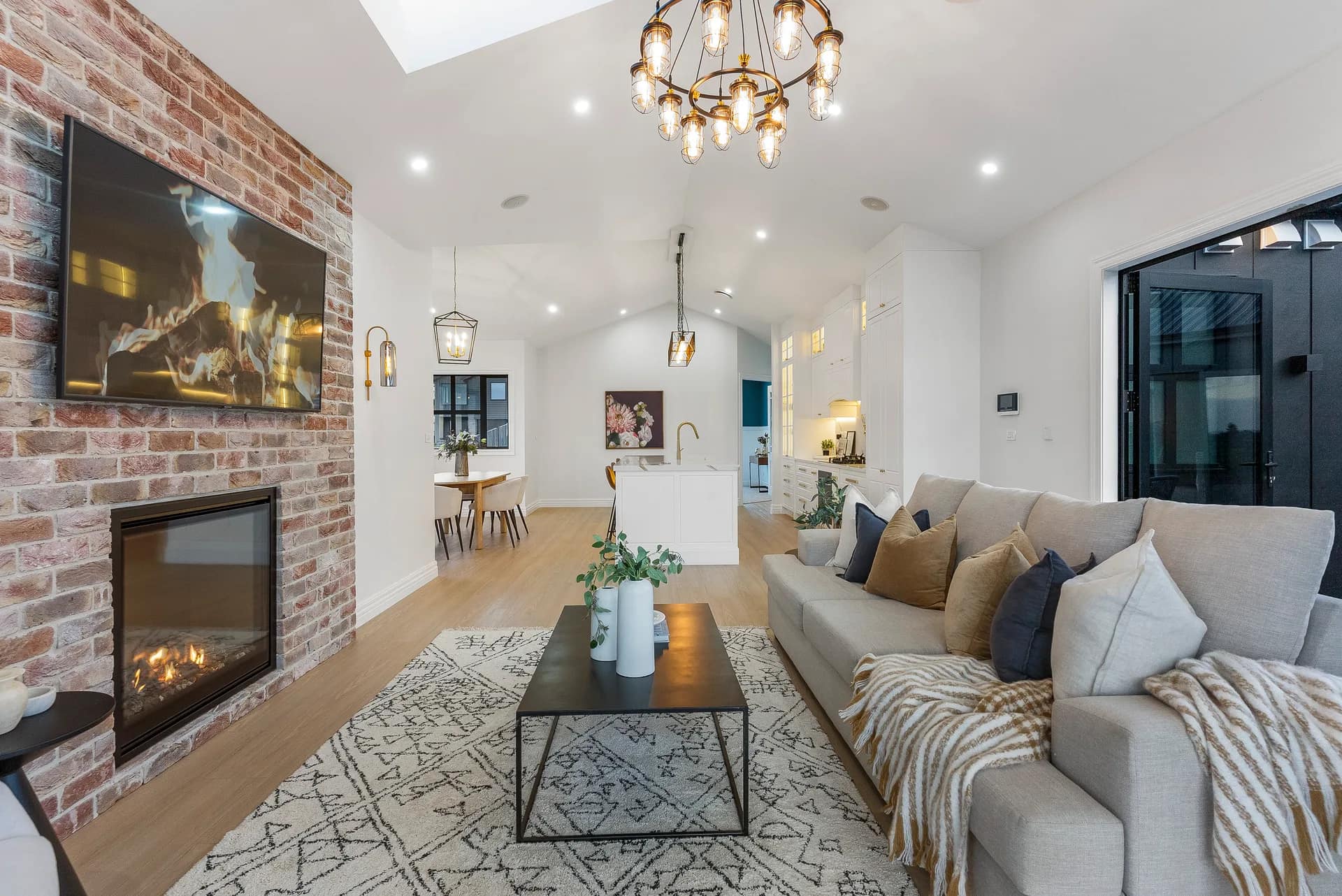 Top Hawk Builders — fencing, boundaries, and outdoor structure — Auckland residential project photography