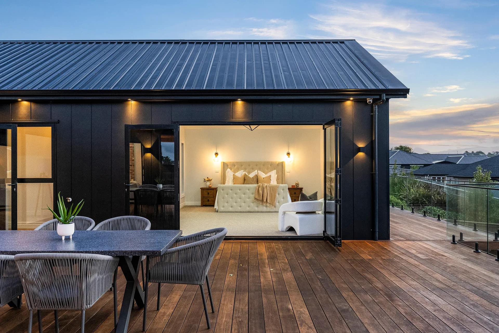Top Hawk Builders — decking and indoor-outdoor connection — Auckland residential project photography