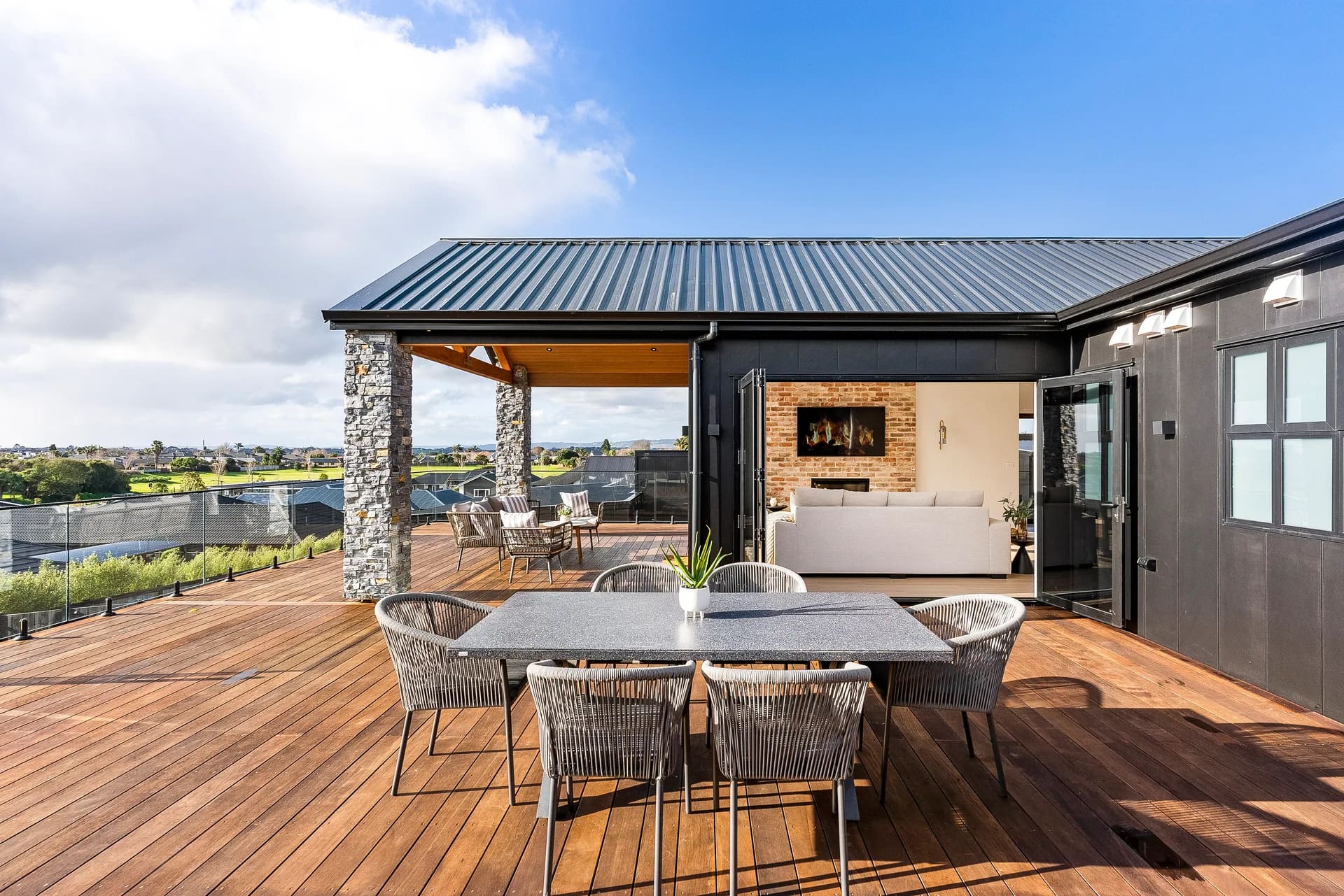 Top Hawk Builders project photograph 13